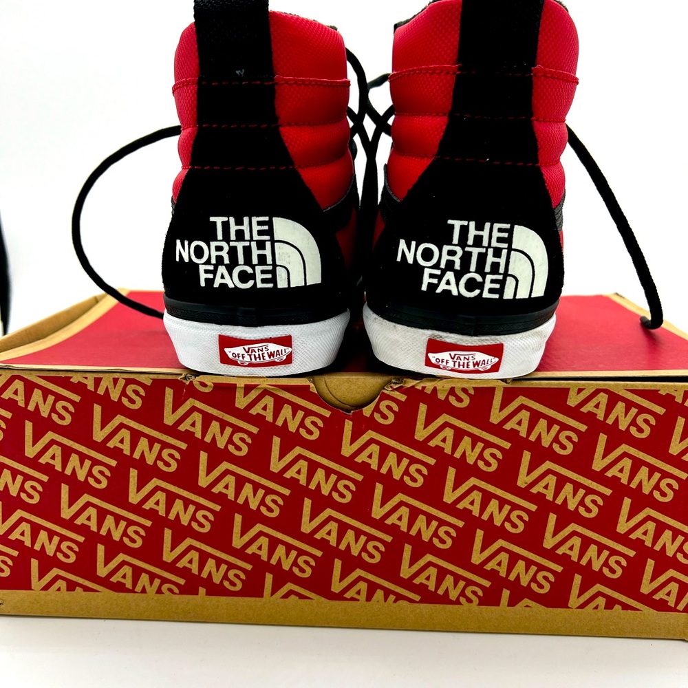 The Northface xVans black and Red Men’s Sneakers